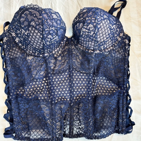 Victoria’s Secret 34C Corset Bra - Picture 4 of 6